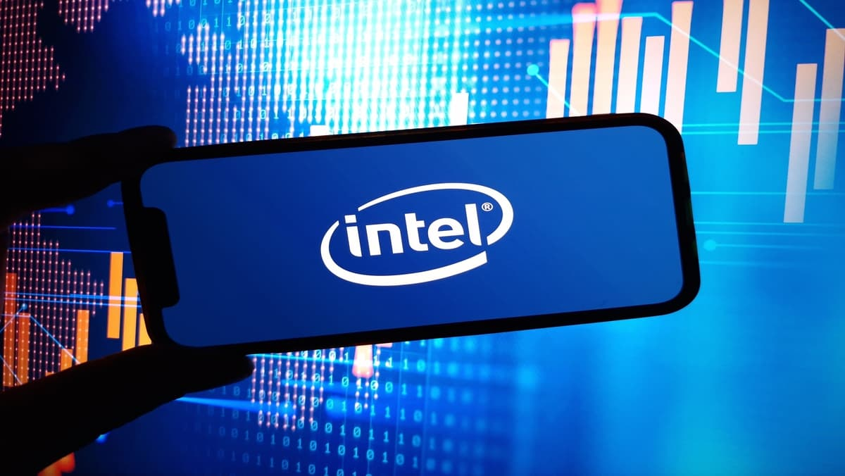 Intel Stock Weekend Report: What the Market Is Really Pricing After an 80%  Rally - techovedas